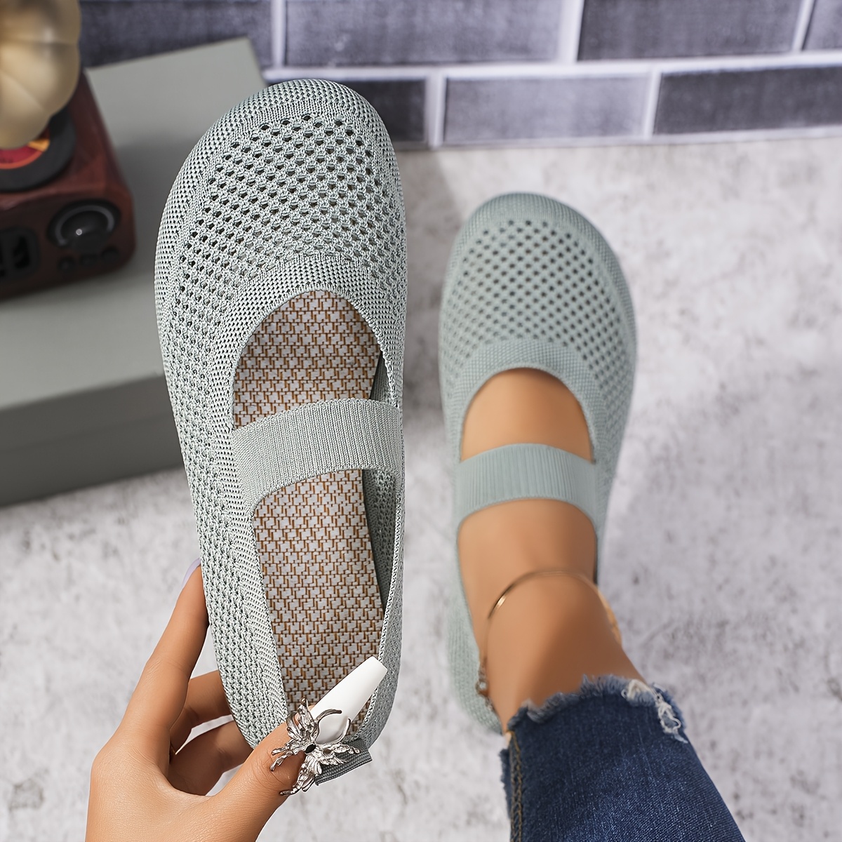 womens casual sport walking commuter   lightweight breathable mesh knit shoes details 8